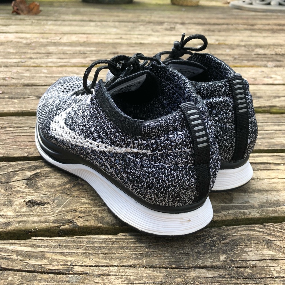 SOLD‼️ Nike Flyknit Racers - Picture 4 of 7